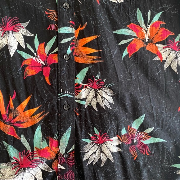 Volcom Button Up - Picture 3 of 5